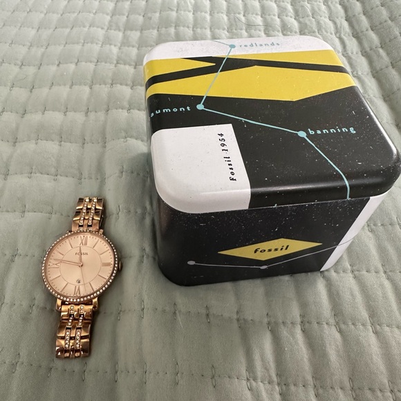 Fossil Rose Gold Women’s Watch - Picture 5 of 6